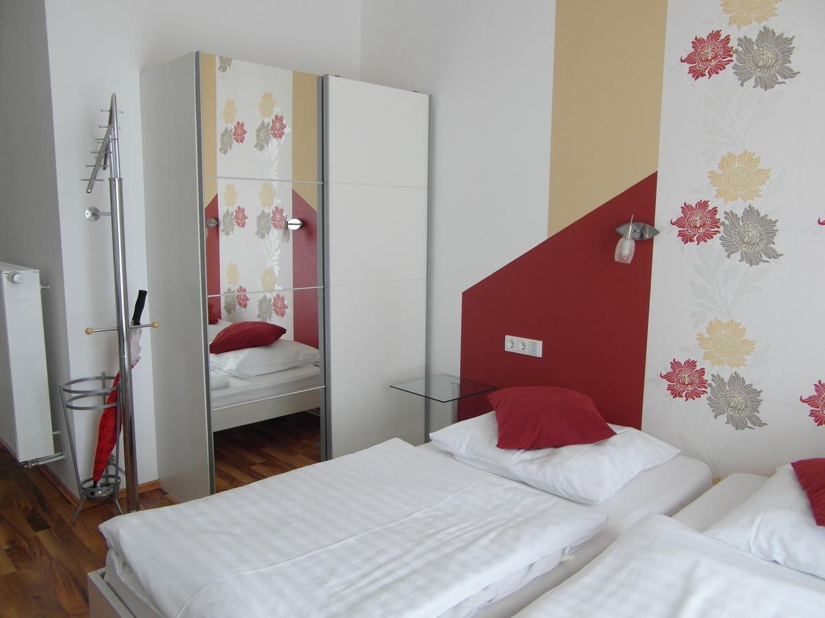 Hotel Am Donaubogen Sarching Zewnętrze zdjęcie