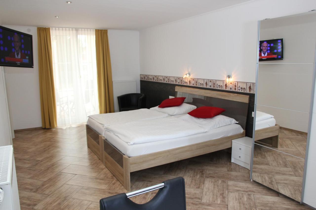 Hotel Am Donaubogen Sarching Zewnętrze zdjęcie